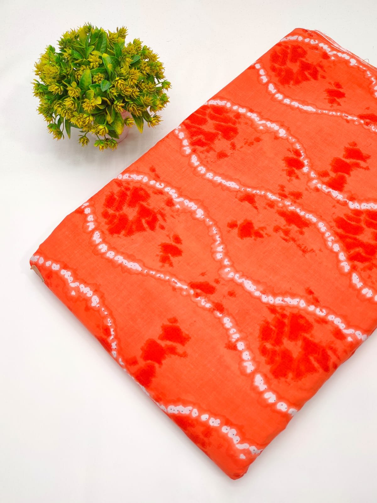 Red wave pattern screen print cotton fabric India