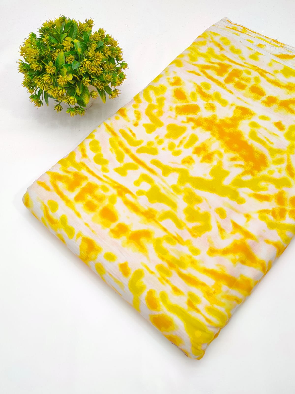 Yellow tie-dye screen print cotton fabric India