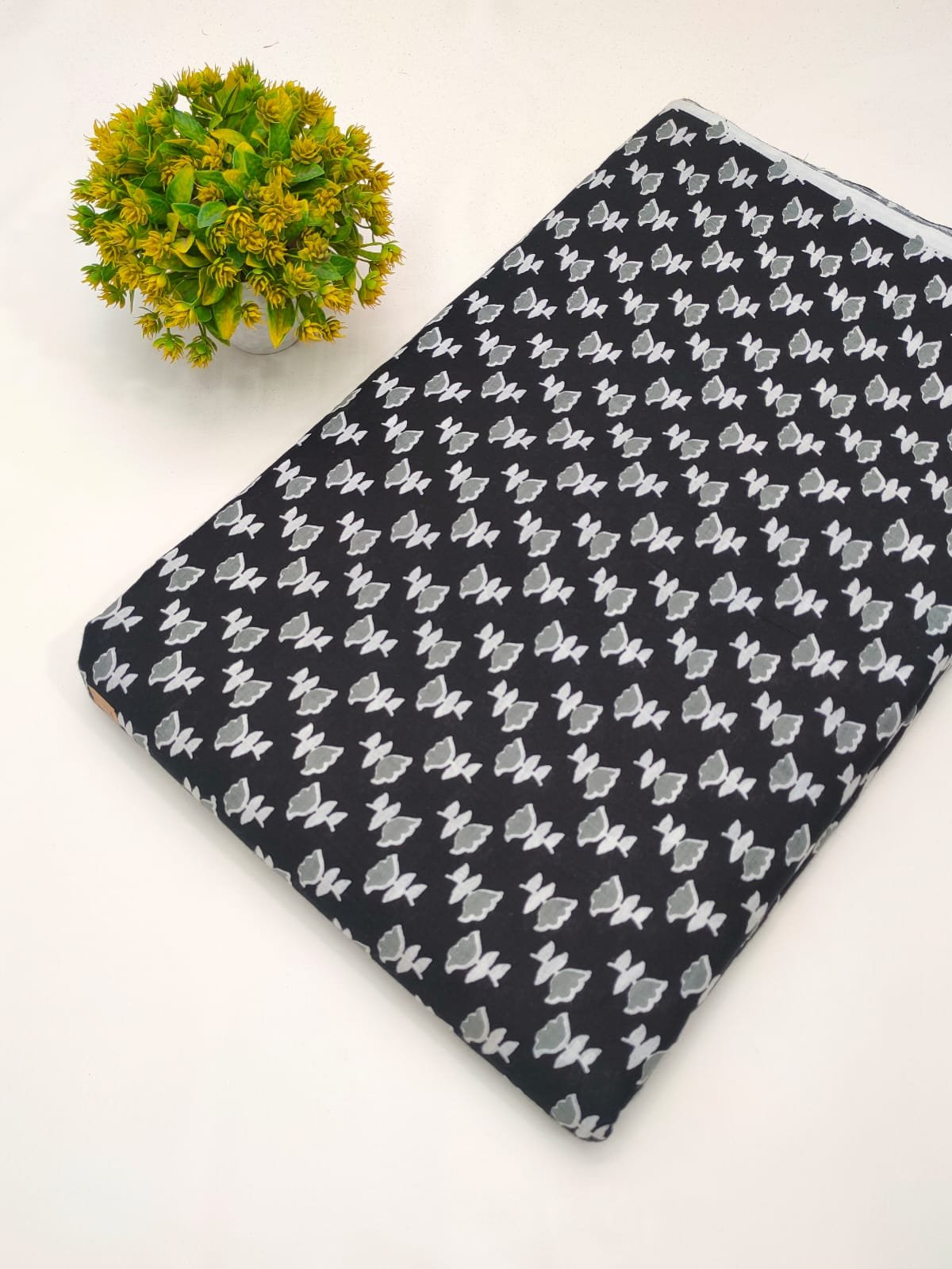 Black cotton fabric with graphic print Jaipur