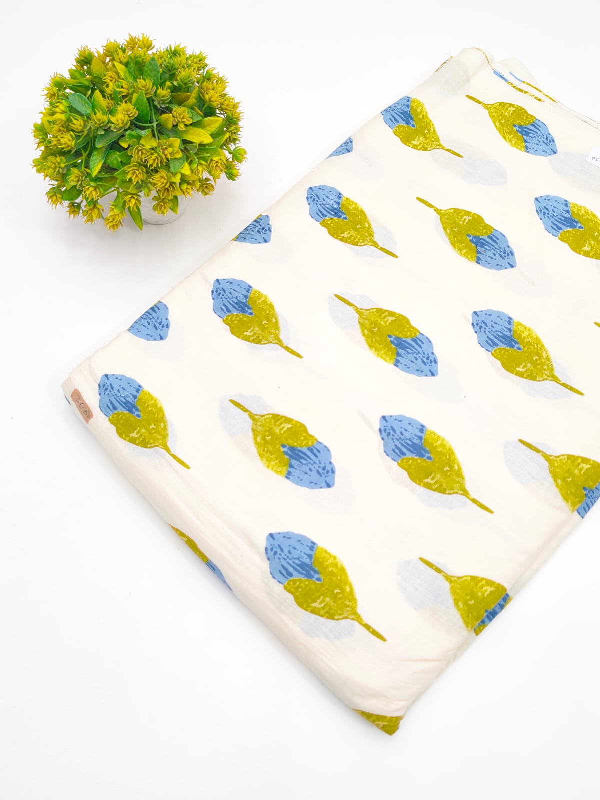 Off White Floral Booti Screen Print Pure Cotton Fabric - JBRGFD75