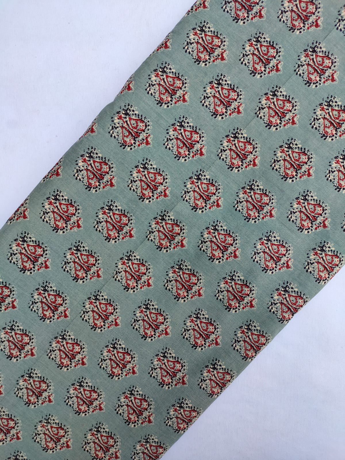 Sanganeri Hand Block Printed Pure Cotton Fabric In Running Length - JBRS581