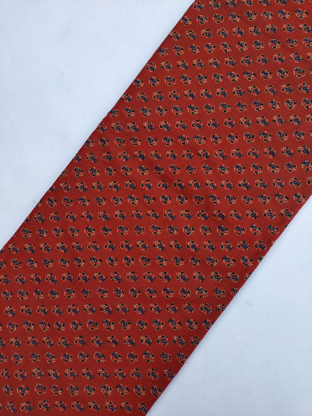 Jaipuri Pure Cotton Hand Block Printed Fabric In Running Length - JBRS340