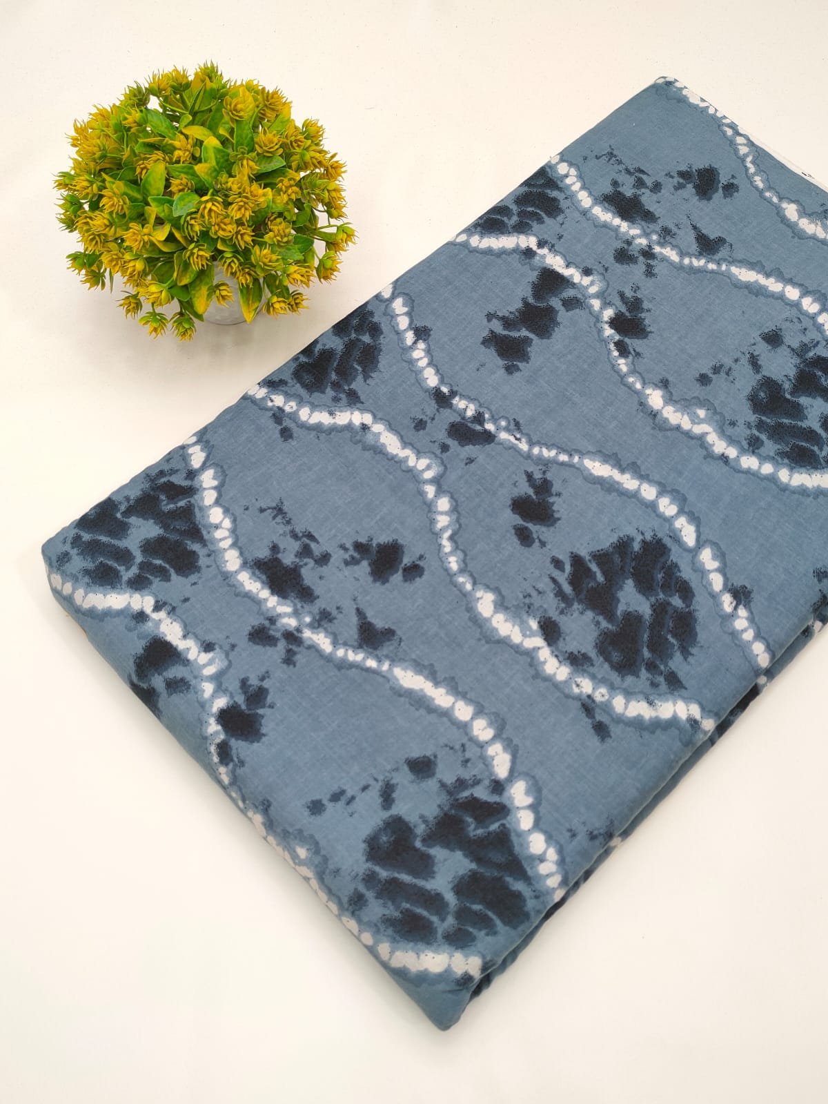 Blue tie-dye screen print cotton fabric