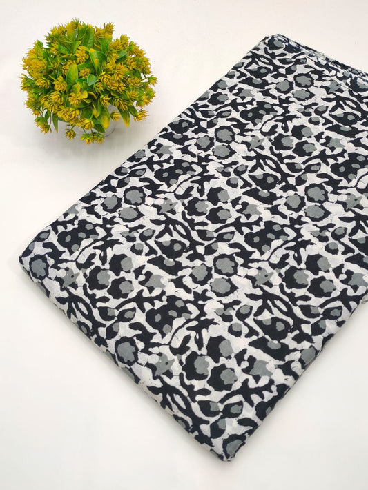 Black and white graphic print cotton fabric India