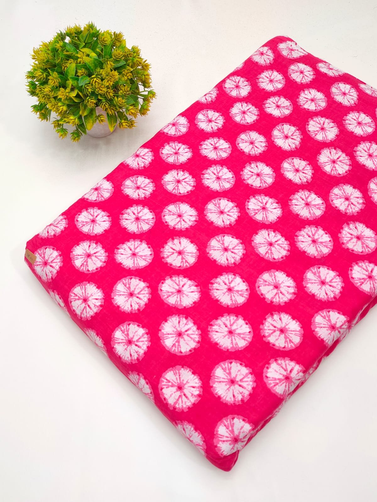 Pink geometric screen print cotton fabric Jaipur
