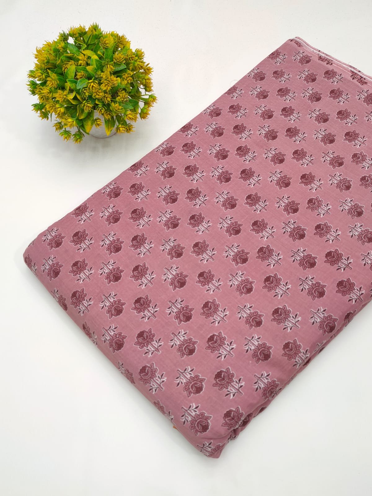 Pink floral pattern cotton fabric India