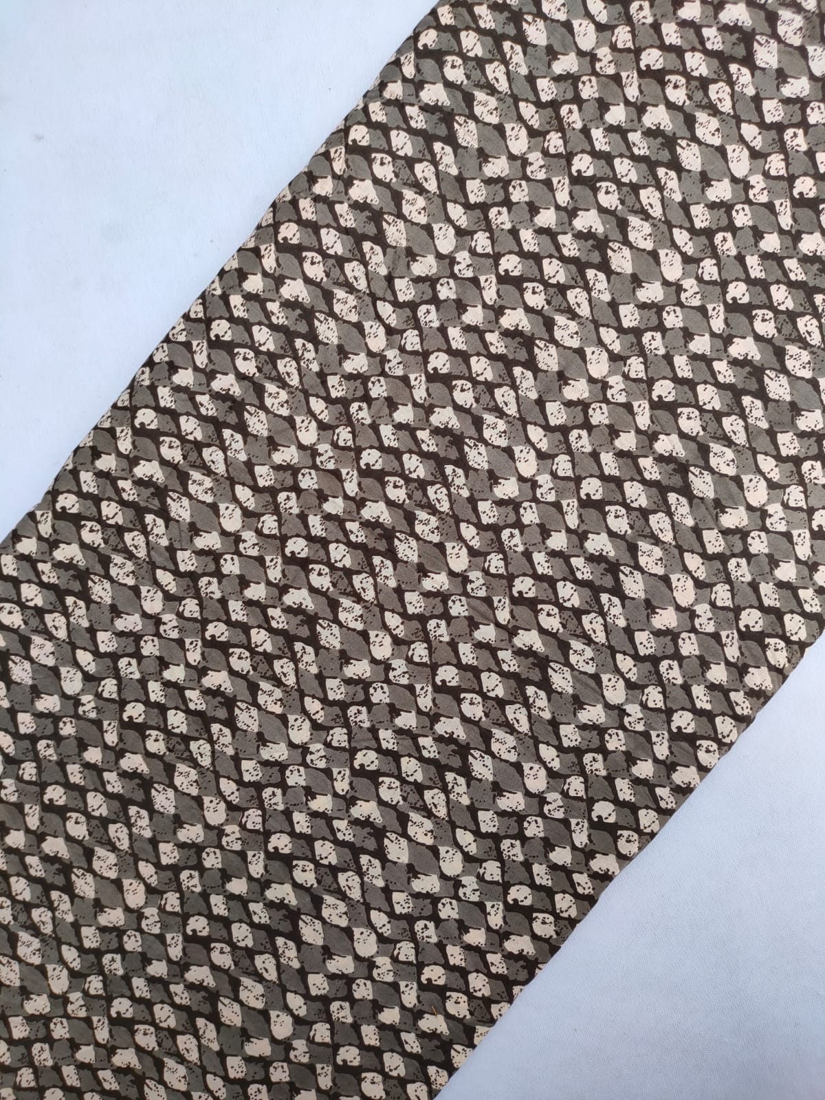 Sanganeri Hand Block Printed Pure Cotton Fabric In Running Length - JBRS623
