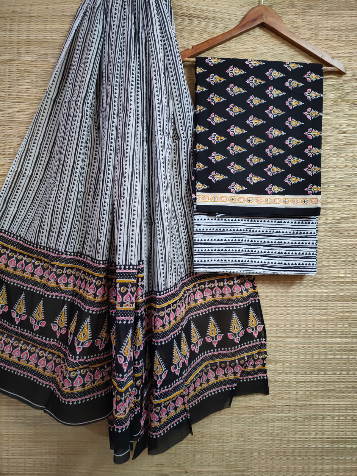 Hand Block Cotton Unstitched Salwar Suit With Cotton/Mulmul Dupatta - JBCM673
